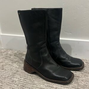 Frye square toed Frenzy zip heeled black boot